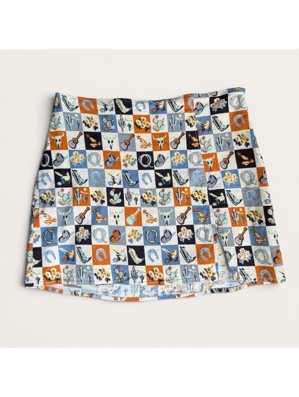 Urban Outfitters Western Mini skirt, size Medium